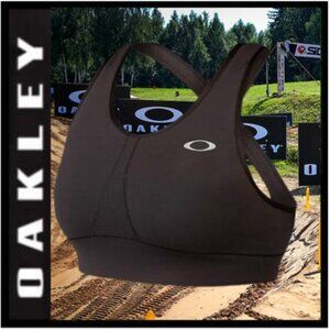 Oakley Reducer High Impact Sports Bra - NWT - Antimicrobial - Jet Black